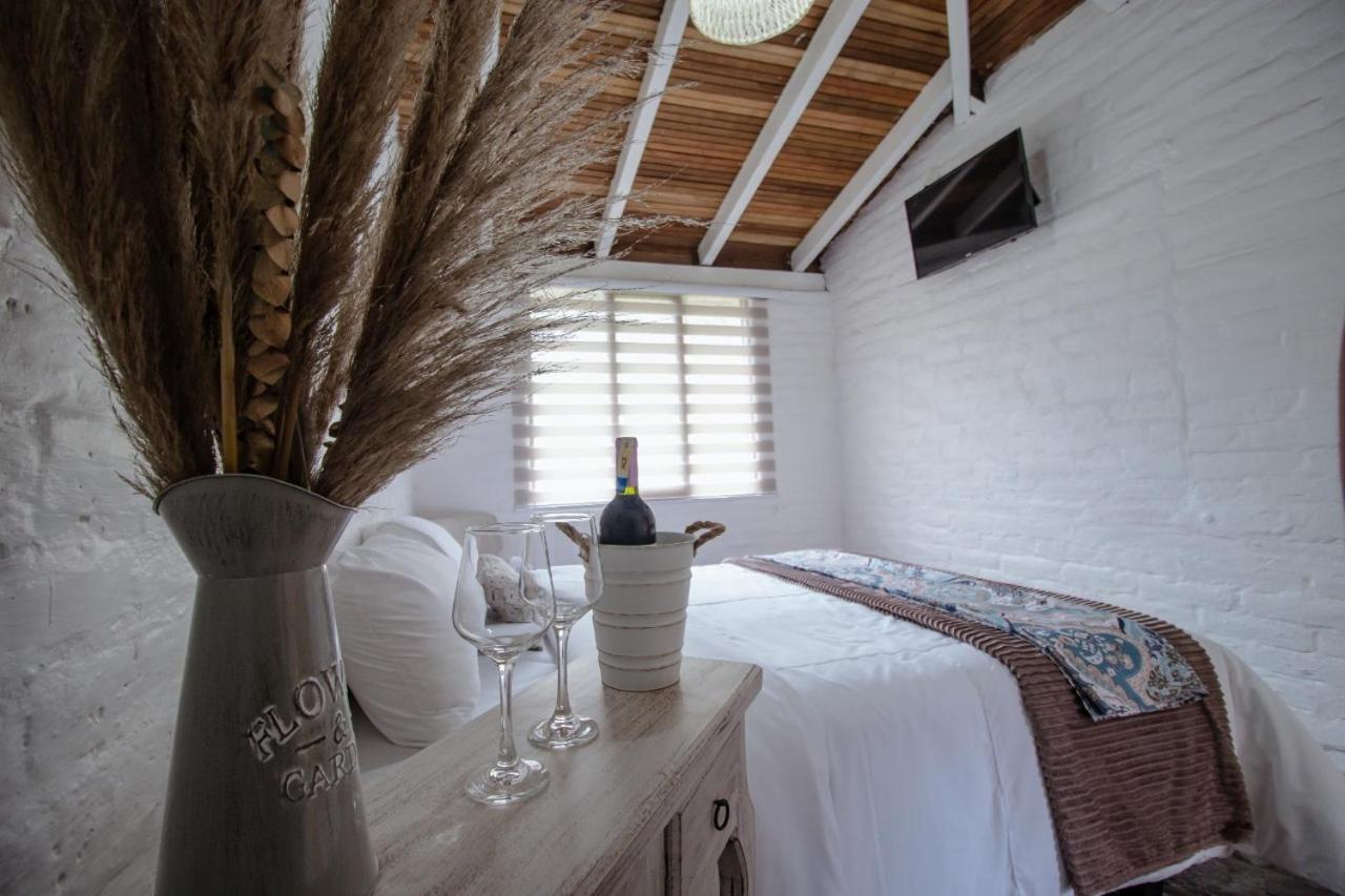 לינה וארוחת בוקר באניוס Rustic Quinta La Aurora מראה חיצוני תמונה