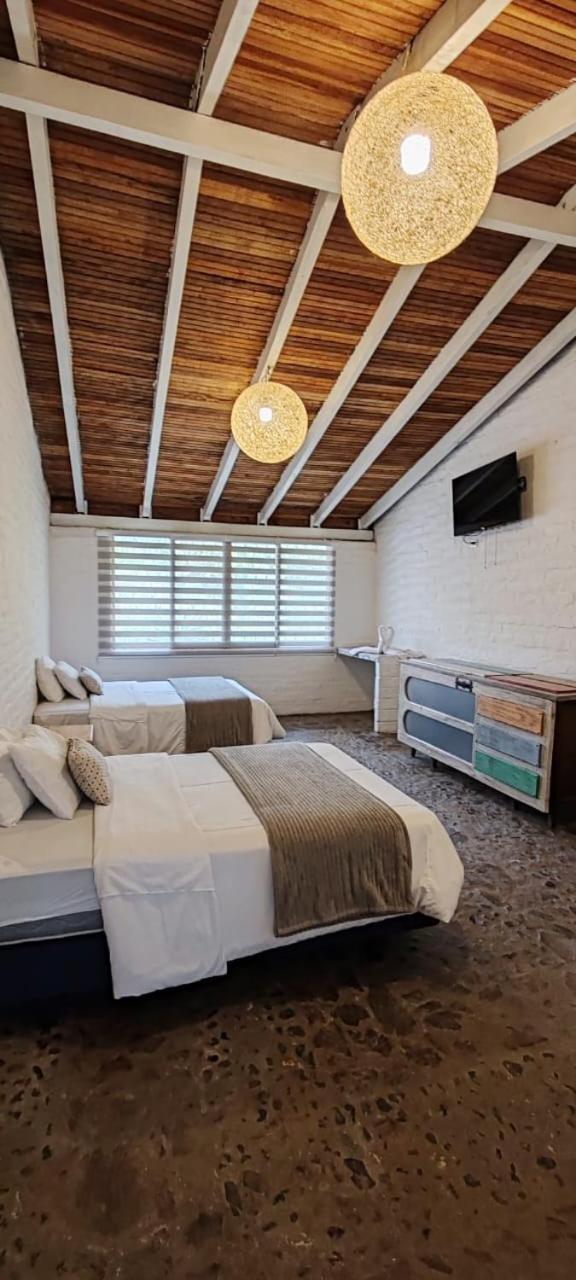 לינה וארוחת בוקר באניוס Rustic Quinta La Aurora מראה חיצוני תמונה